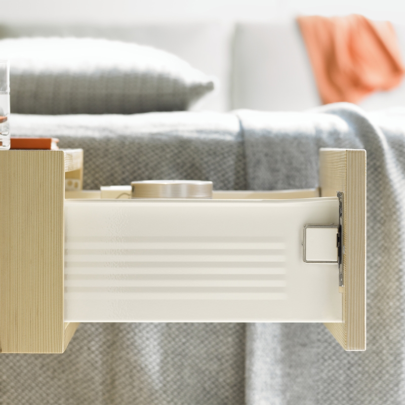 Blum Metabox with Blumotion