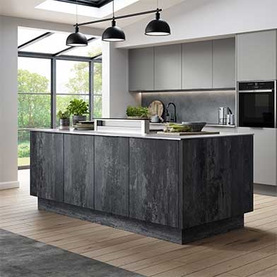Fitted Kitchen with Grey Slatewood Kitchen Doors